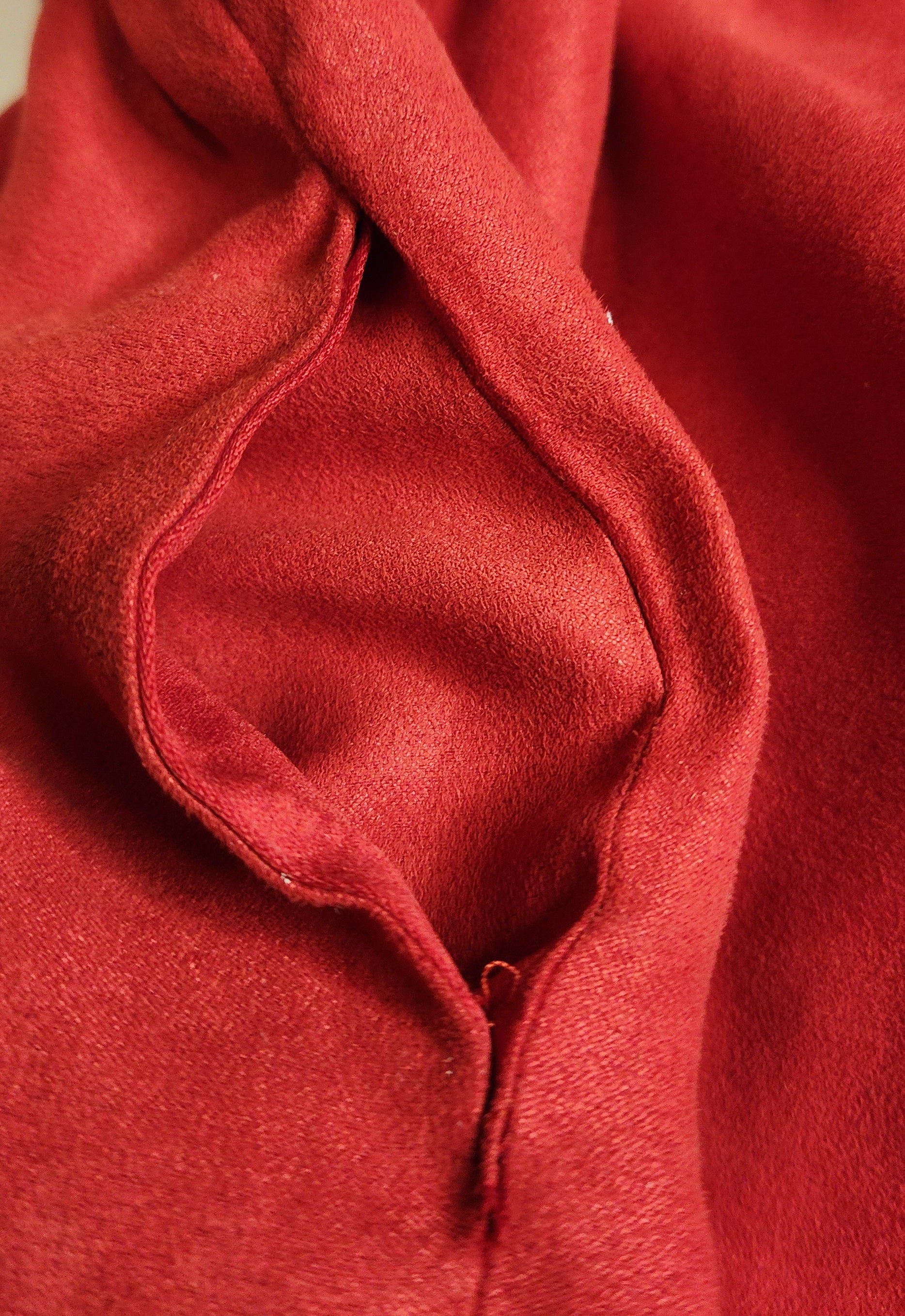 Christmas dress with pockets.